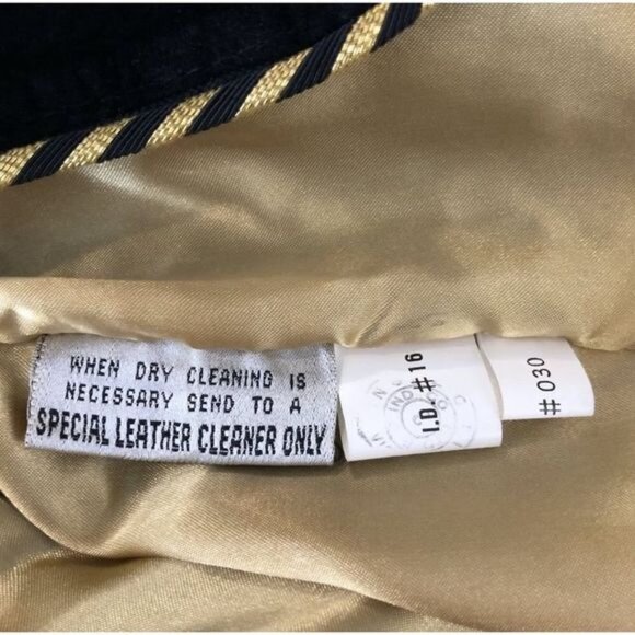 90’s Vintage Black Leather Bow Print Crystal Heart Button Blazer Jacket - Picture 12 of 13